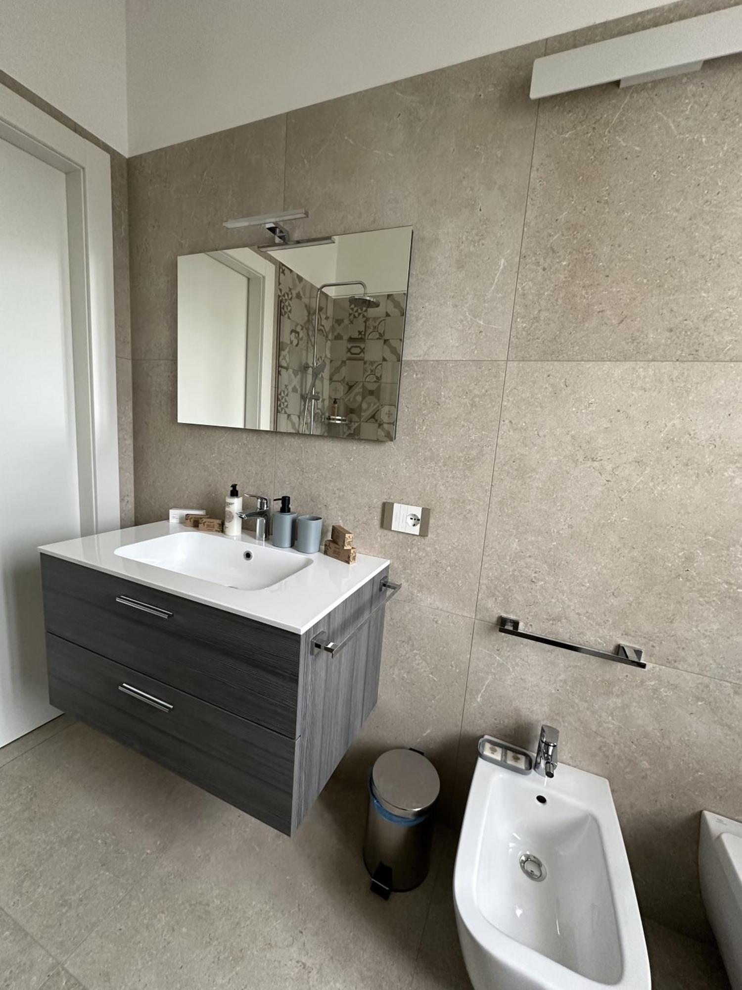 Appartamento Deluxe Fronte Ospedale Legnago Exterior photo